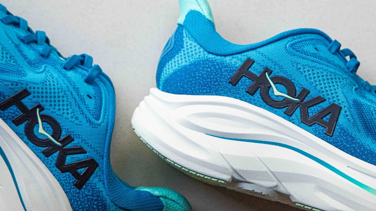 [{'cellPosition': None, 'link': 'www.hokaoneone.com', 'text': 'www.hokaoneone.com', 'type': 'url'}, {'text': ' product image